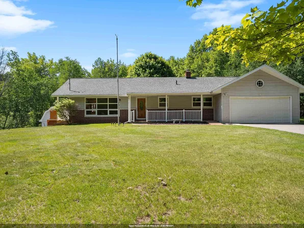 1135 Hill Dr, Oneida, WI 54155
