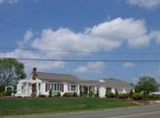 186 Brooke Rd, Fredericksburg, VA 22405