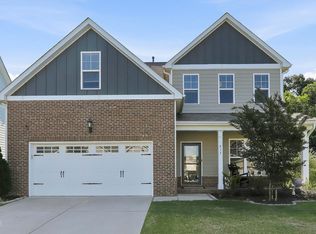 417 Long Lake Dr, Fuquay Varina, NC 27526