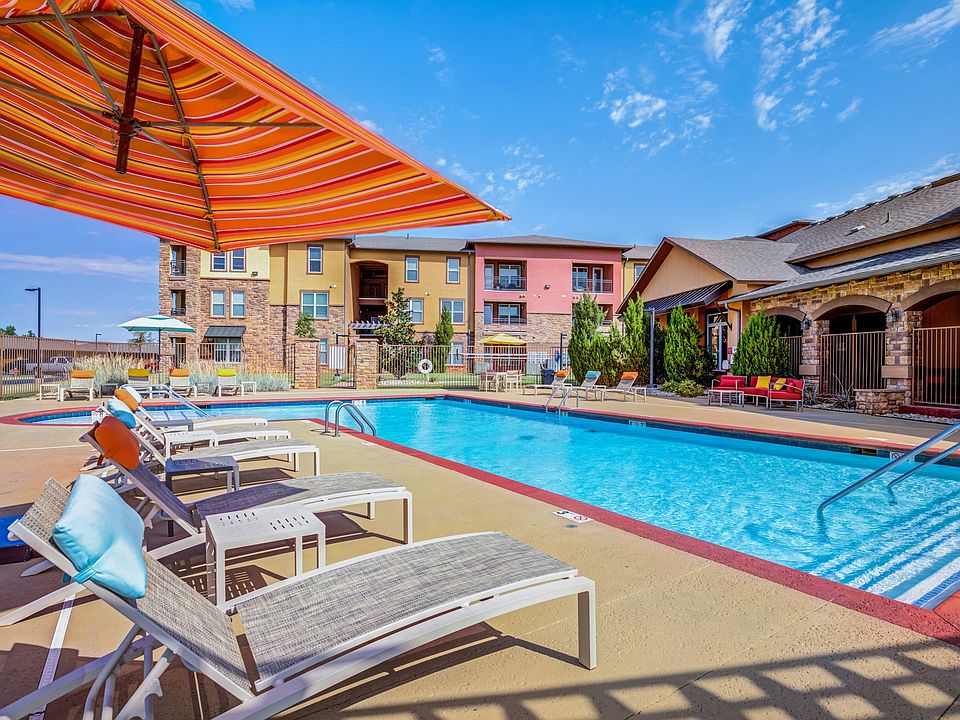 Poolside Lounge Area