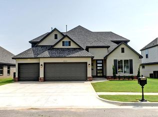 4513 S 177th Pl, Tulsa, OK 74134