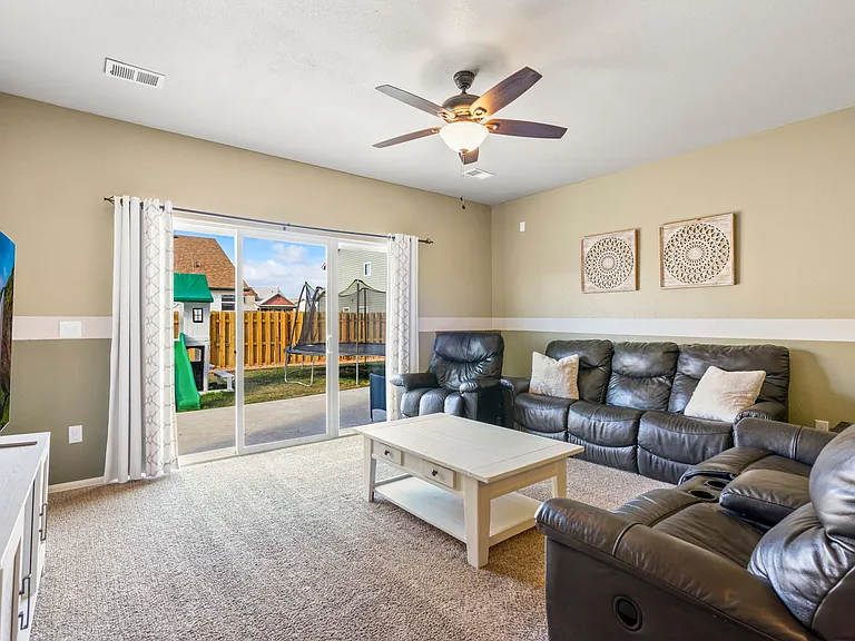 7287 Atlantis St — Photo 12