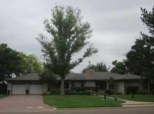 218 NW Alpine Dr, Plainview, TX 79072