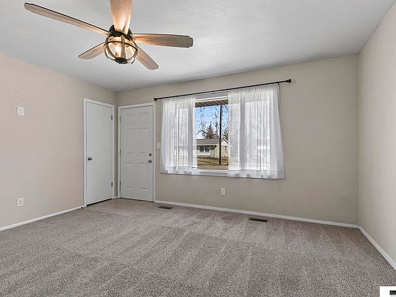 4th image of 13851 Lancashire St
