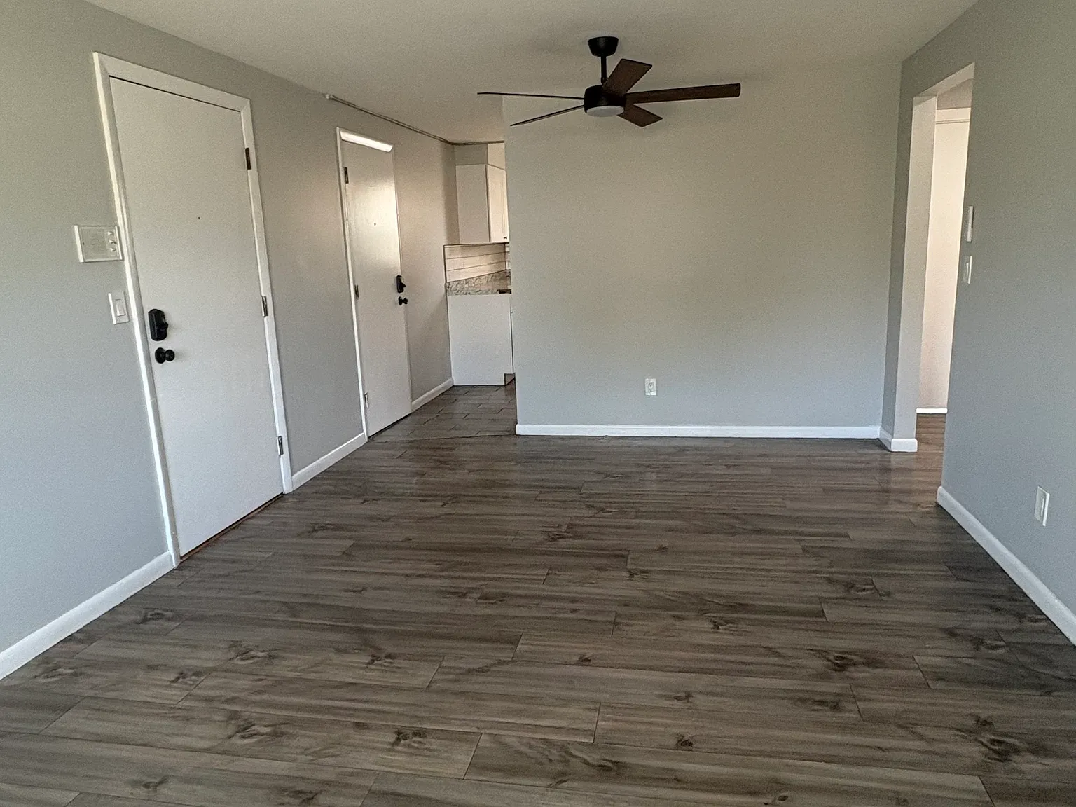 2 bed, $1,800 — Photo 2