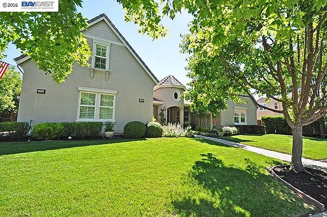 1888 Laguna Creek Ln photo 1