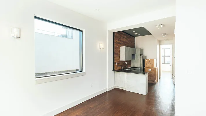 Rented by Nooklyn NYC LLC | media 13