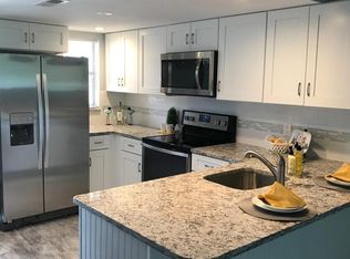 1000 3rd St APT 7D, Neptune Beach, FL 32266