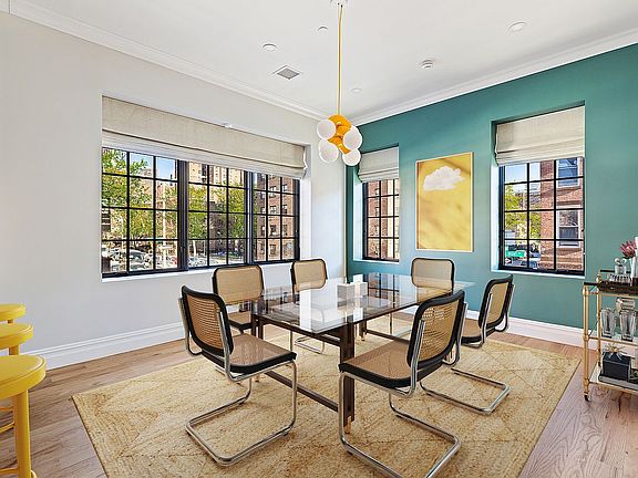 2nd image of 118 Douglass St #2