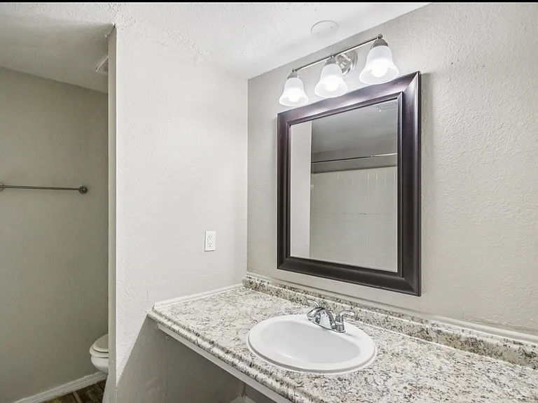Chestnut Flats — Photo 41