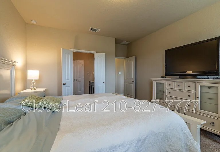 740 Smooth Wine — Photo 25