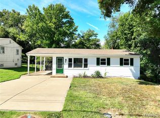 5 Delord Ave, Maryland Heights, MO 63043