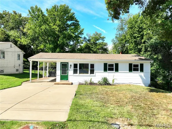 5 Delord Ave, Maryland Heights, MO 63043