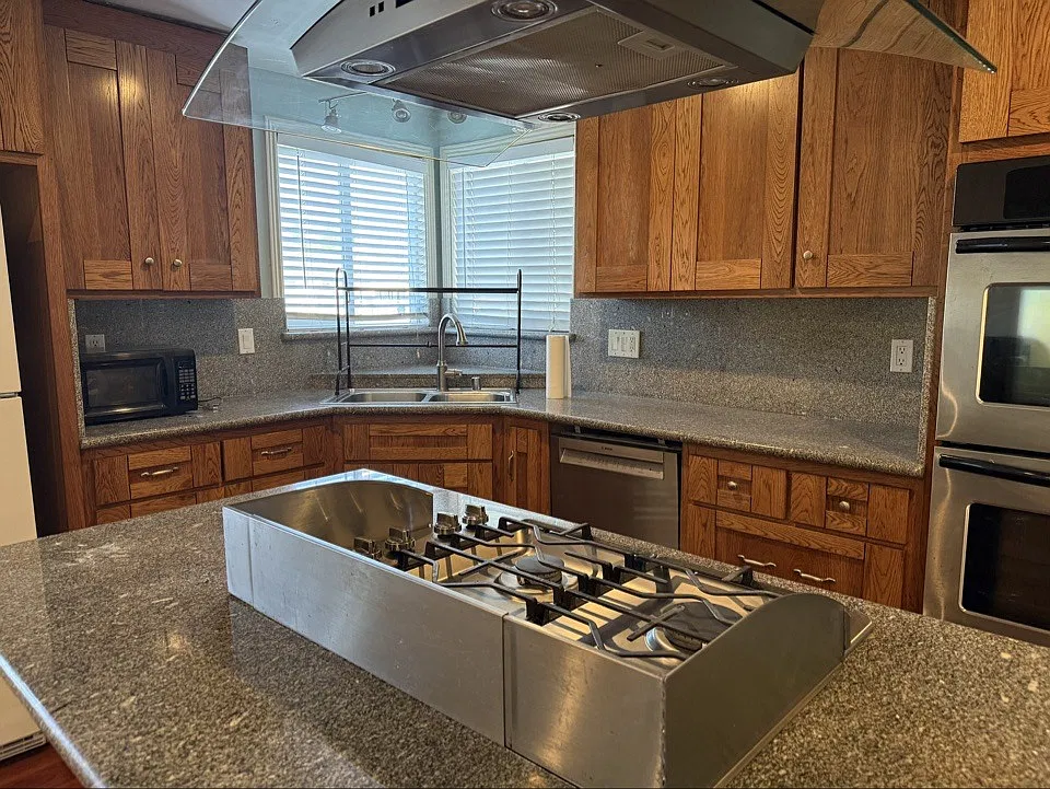 3 bed, 1487 sqft, $3,300 — Photo 3