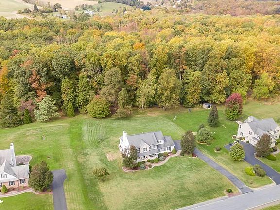 4th image of 114 Peggy Ln