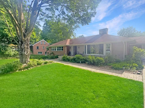 2148 Omena Ave SE, Grand Rapids, MI 49506