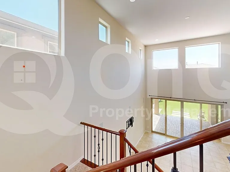 8943 W Marshall Ave — Photo 7
