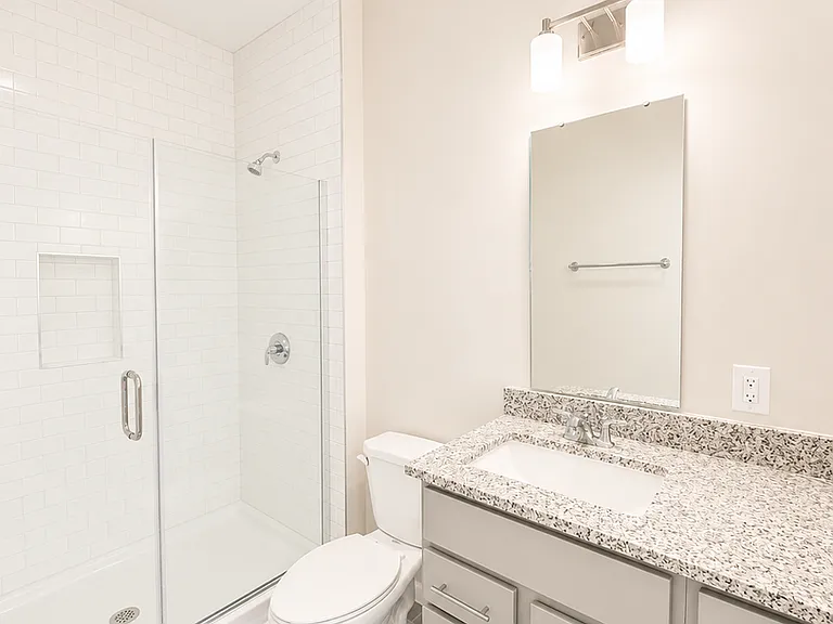 3 Lee Garden Ln #102 — Photo 14