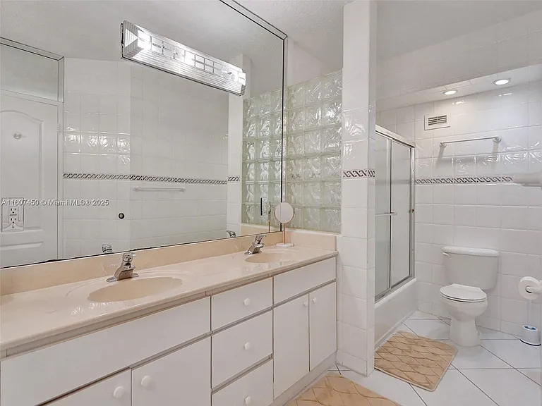 3725 S Ocean Dr #1506 — Photo 11