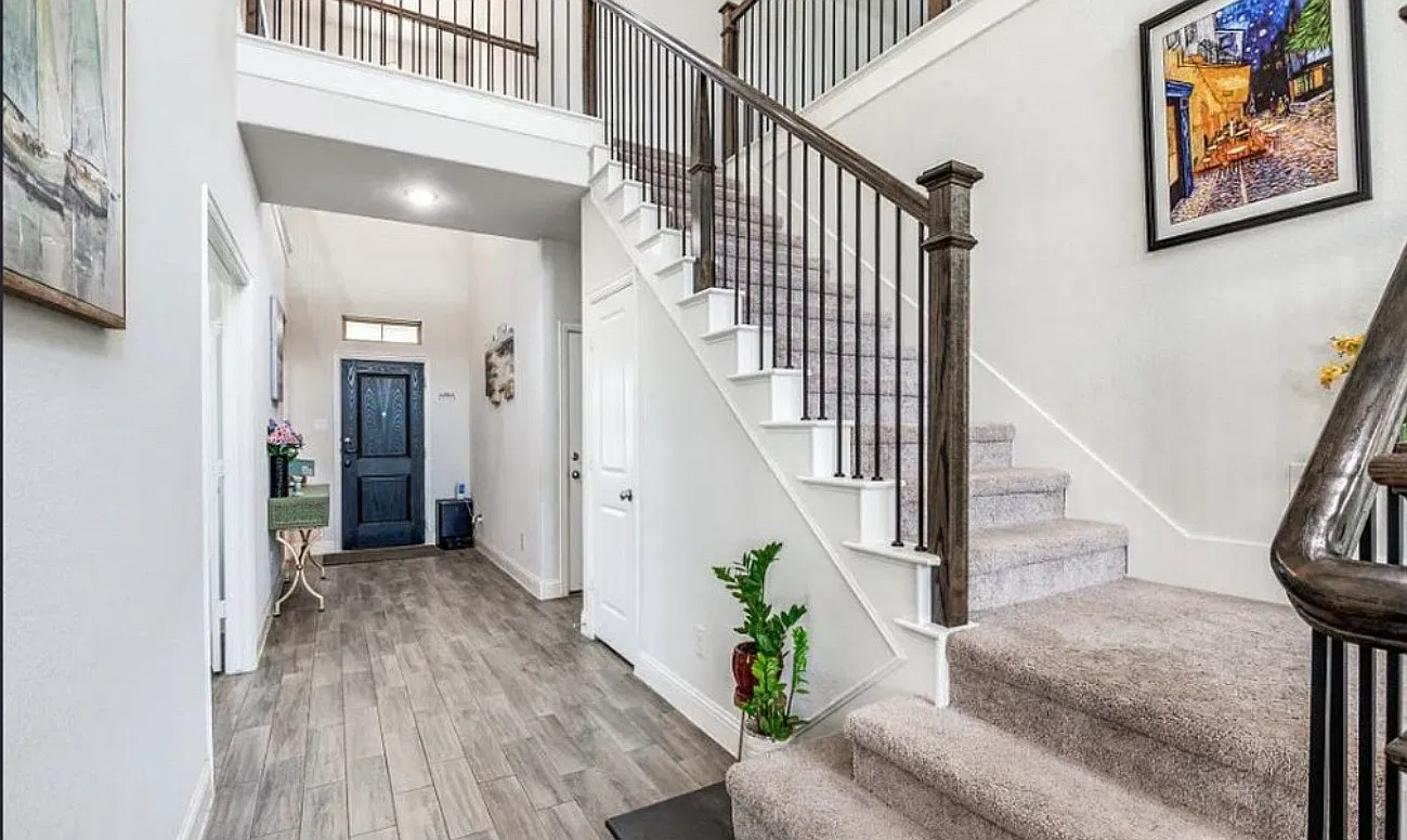 4 bed, 2940 sqft, $2,850 — Photo 3