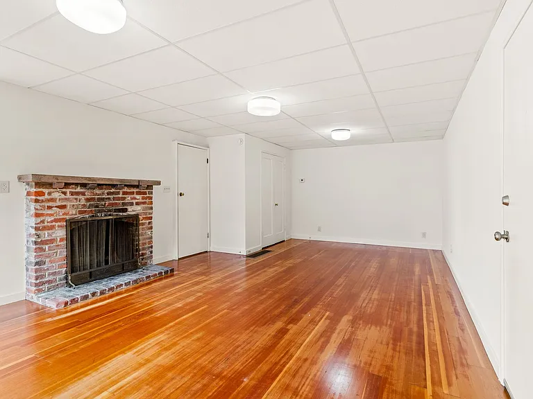 6857 Armour Dr — Photo 24