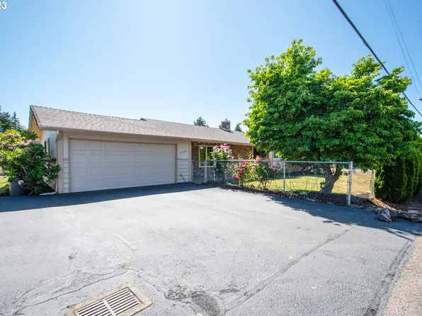 11710 Partlow Rd, Oregon City, OR 97045