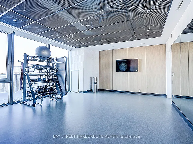 35 Parliament St #227 — Photo 36