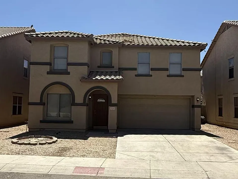 2241 N 95th Ave