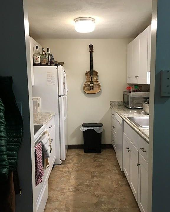 2nd image of 19 Central St APT 18