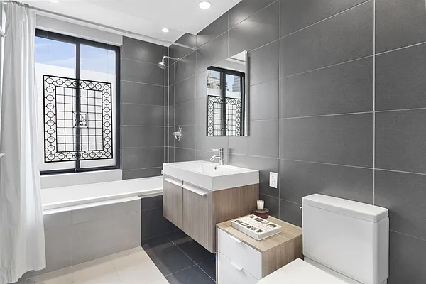 Sold by Citi Habitats | media 13