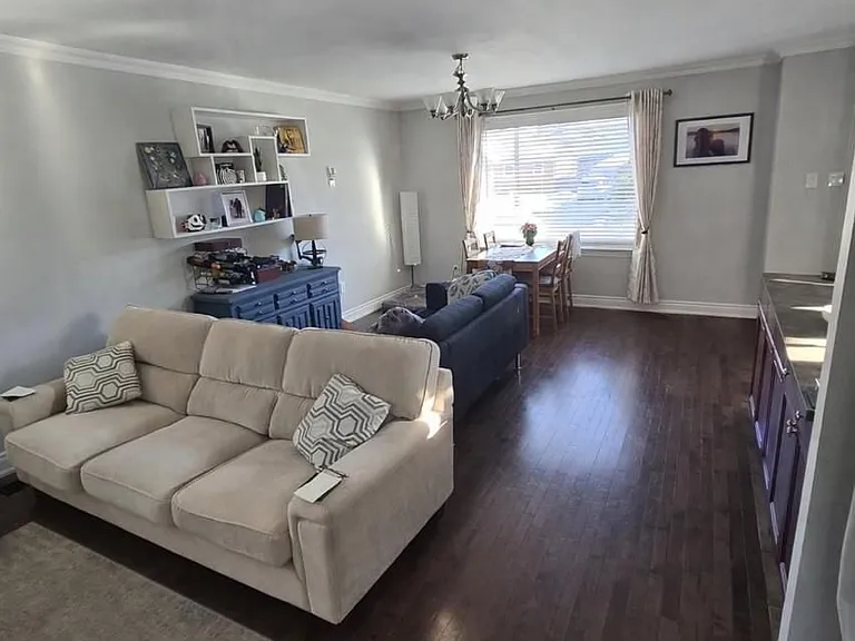 36 Noranda Dr #UPPER — Photo 3