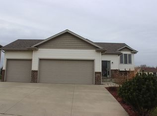 3543 Kenosha Dr NW, Rochester, MN 55901