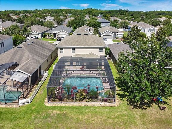 5th image of 10656 Cypress Trail Dr