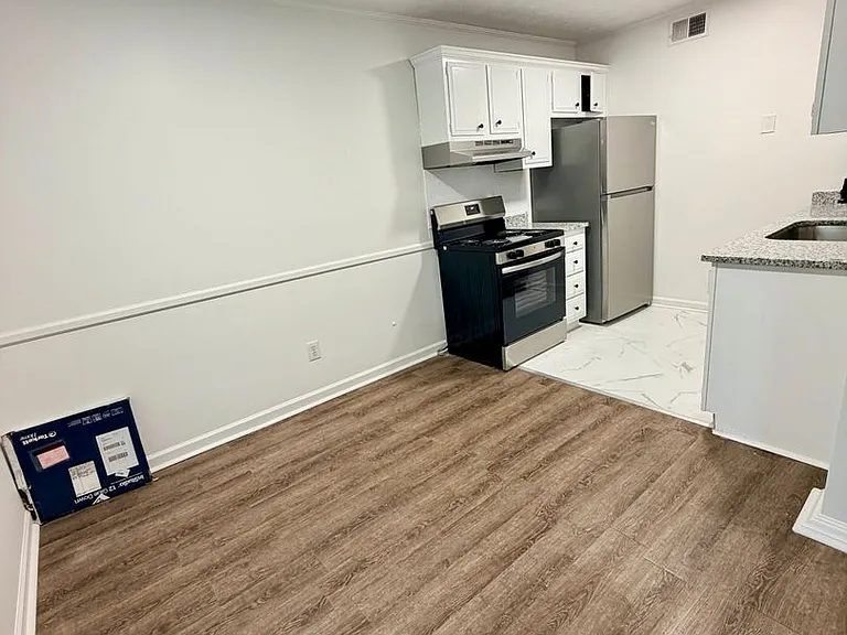 3455 Pimlico Pkwy #2 — Photo 3