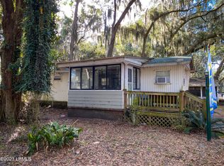 37 McCoy Rd, Saint Helena Island, SC 29920