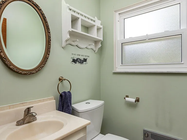 8621 Oakside Ave — Photo 6