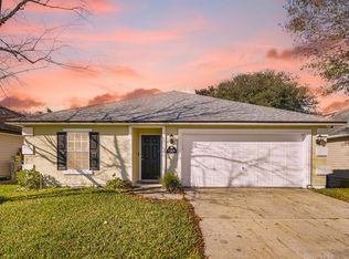 11908 Hayden Lakes Cir, Jacksonville, FL 32218