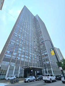 655 W Irving Park Rd APT 3415, Chicago, IL, 60613