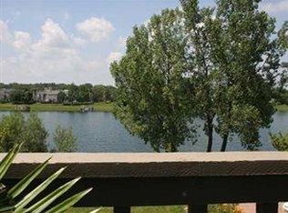 7226 Harbour Isle, Indianapolis, IN