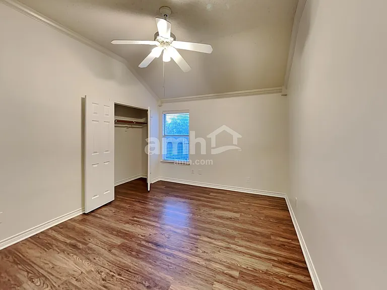 4709 Shadow Crest Dr — Photo 21