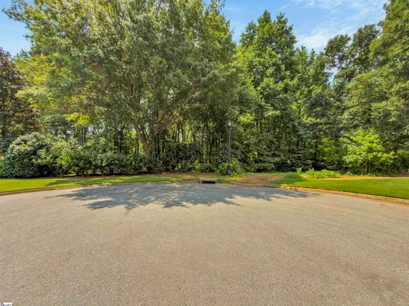 94 Peters Creek Ct, Simpsonville, SC 29681