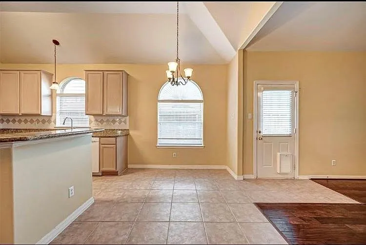 1710 Park Forest Dr — Photo 10