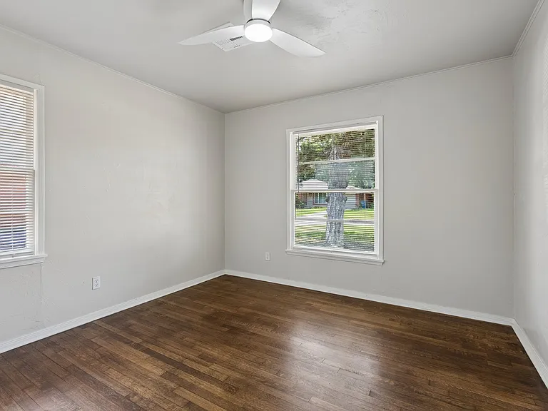 1603 Carlisle Ct — Photo 22