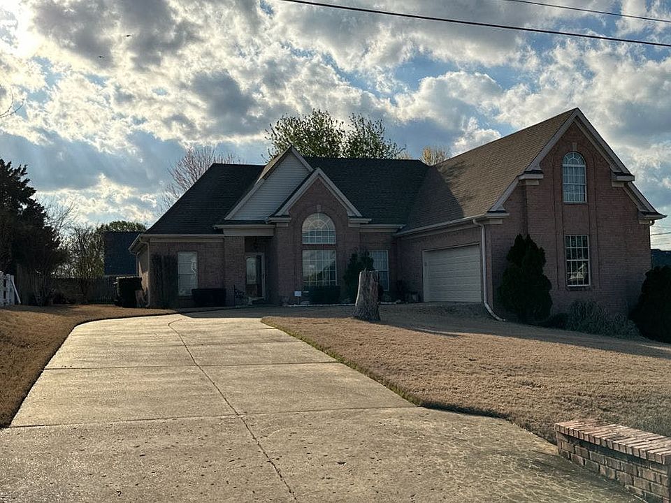 2nd image of 213 Cotton Fall Dr