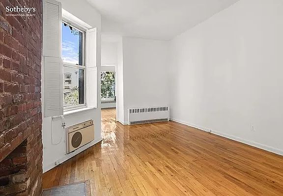 3rd image of 519 E 87th St APT 3C