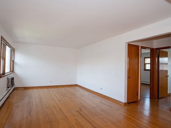 2nd image of 4911 N Central Ave #17