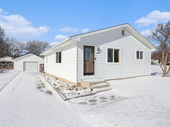 4th image of 4223 Quanicassee Rd