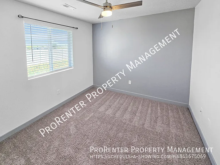 1152 W Beacon Way — Photo 19