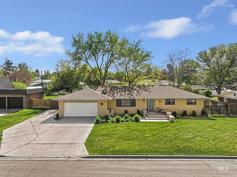 1st image of 539 Rimview Dr