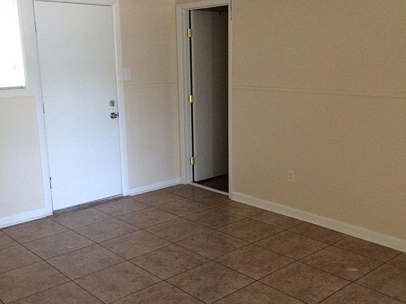 2nd image of 3101 Ivy Ln